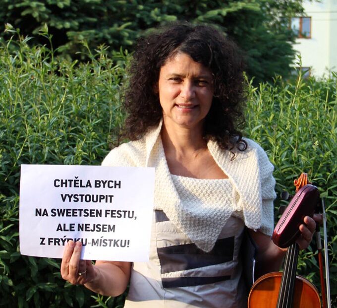 Iva Bittová pro Sweetsen fest
